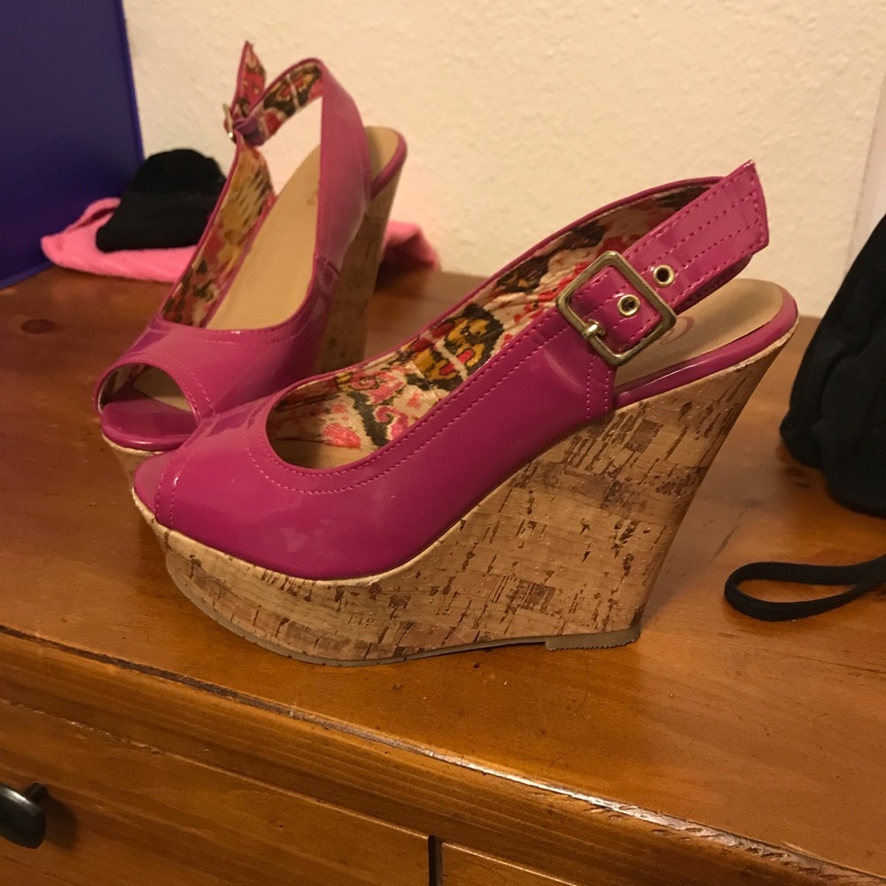 Pink wedges